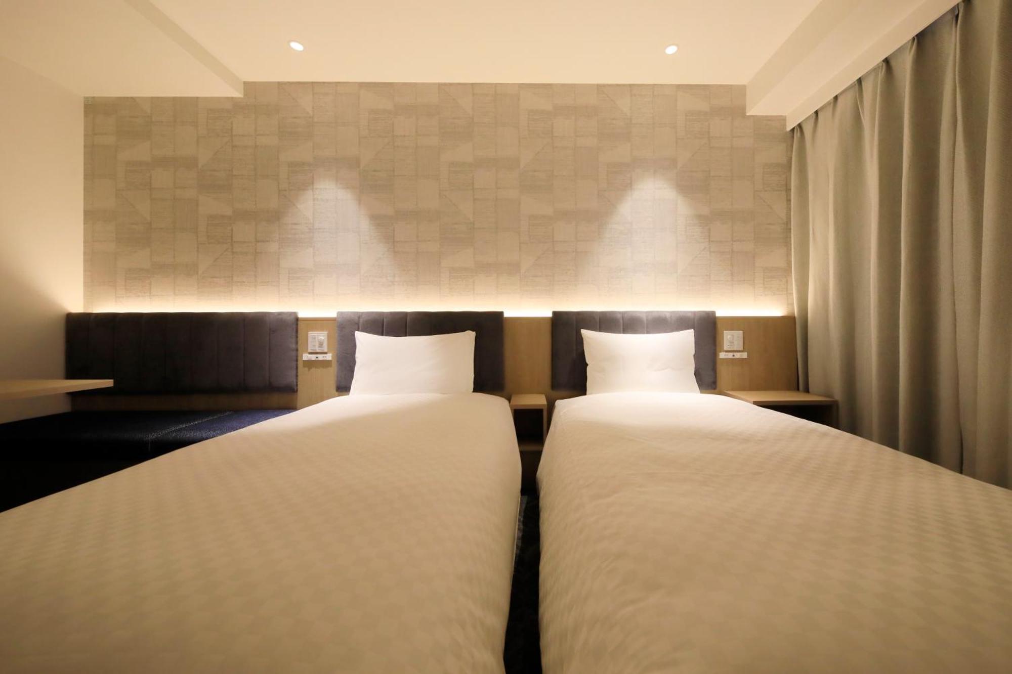 Via Inn Prime Sapporo Odori Rum bild